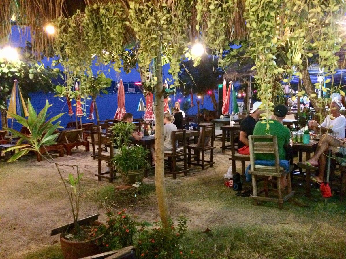 Sea Paradise Ban Khlong Kloi Exterior photo