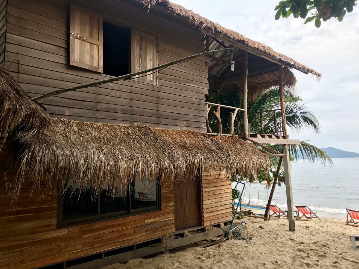 Sea Paradise Ban Khlong Kloi Exterior photo